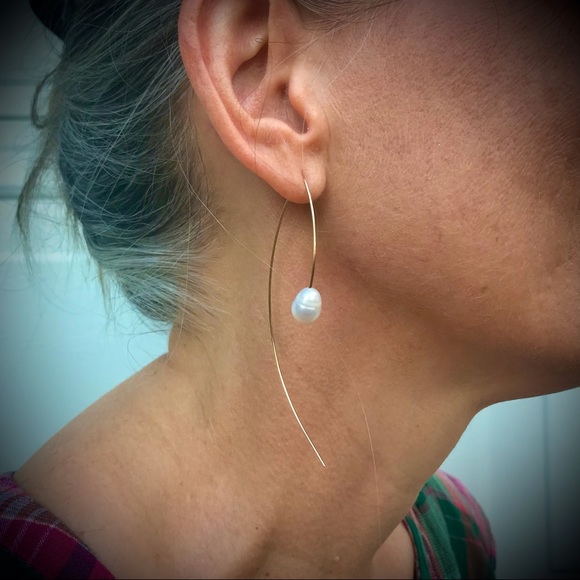 ⚪️ Elegant Freshwater Pearl Earrings ⚪️ - Picture 6 of 9